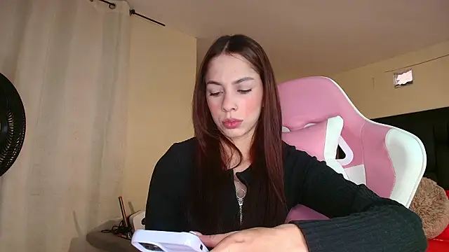 shanakendal2 online show from 03-18-26, 02:20