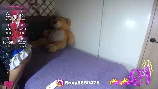 Snapshot of roxy_roxxan chatting on 06-02-26, 03:19 roxy roxxan online show from 06-02-26, 03:19
