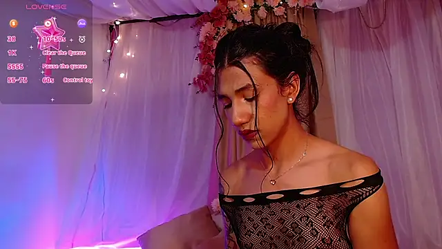 sofiaa grey  online show from 03-04-25, 04:30