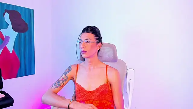 sofiaa grey  online show from 06-05-26, 04:56