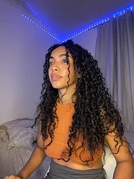 Snapshot of nicoleebony1 chatting on 10-29-25, 07:48 nicoleebony1 online show from 10-29-25, 07:48