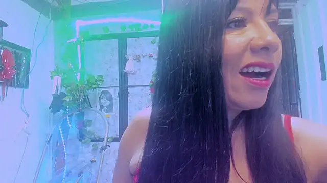 Snapshot of Erlinda-engel chatting on 01-17-25, 01:24 Erlinda-engel online show from 01-17-25, 01:24