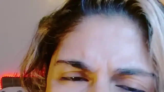 Juliietha servas online show from 01-17-26, 01:21