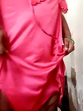 Snapshot of Jenny-43 chatting on 02-07-25, 04:48 Jenny-43 online show from 02-07-25, 04:48