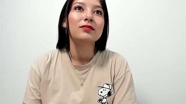 Snapshot of cami-01 chatting on 11-28-25, 08:44 cami-01 online show from 11-28-25, 08:44