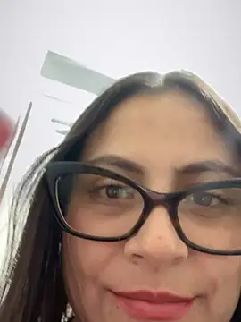 Snapshot of Sol_biglips chatting on 12-06-24, 01:29 Sol biglips online show from 12-06-24, 01:29