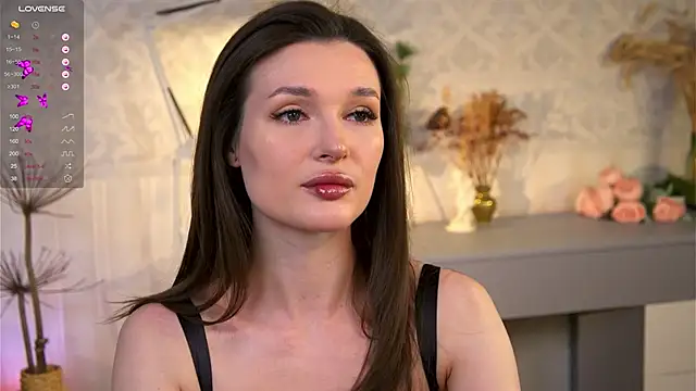 Snapshot of Eva_Golden chatting on 12-12-24, 04:10 Eva Golden online show from 12-12-24, 04:10