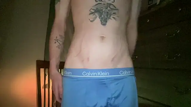 Snapshot of Mikeswanston chatting on 01-08-26, 04:48 Mikeswanston online show from 01-08-26, 04:48