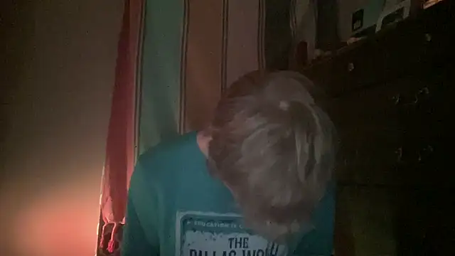 Snapshot of Mikeswanston chatting on 01-15-26, 04:50 Mikeswanston online show from 01-15-26, 04:50