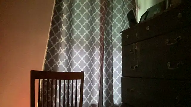 Snapshot of Mikeswanston chatting on 03-09-26, 04:33 Mikeswanston online show from 03-09-26, 04:33