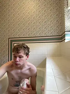 Snapshot of Mikeswanston chatting on 03-26-26, 08:25 Mikeswanston online show from 03-26-26, 08:25