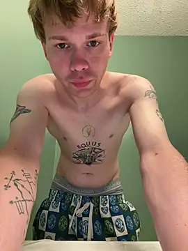 Snapshot of Mikeswanston chatting on 04-07-26, 05:57 Mikeswanston online show from 04-07-26, 05:57