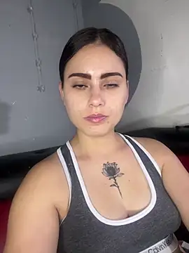 Snapshot of Azuna25 chatting on 06-21-26, 08:22 Azuna25 online show from 06-21-26, 08:22