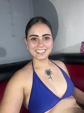Snapshot of Azuna25 chatting on 07-10-26, 08:33 Azuna25 online show from 07-10-26, 08:33