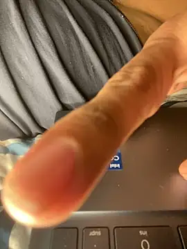 Snapshot of tom_thick chatting on 01-11-25, 04:03 tom thick online show from 01-11-25, 04:03