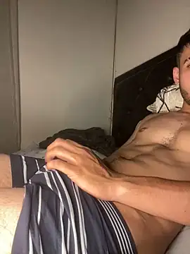 Snapshot of tom_thick chatting on 01-16-25, 07:10 tom thick online show from 01-16-25, 07:10