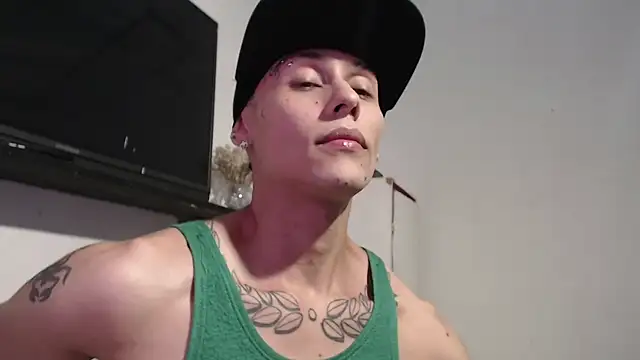 Snapshot of bix_couples chatting on 11-04-25, 02:54 bix couples online show from 11-04-25, 02:54