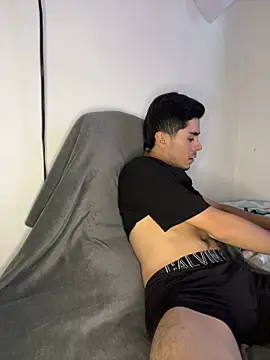 Snapshot of robin_model chatting on 03-18-25, 10:26 robin model online show from 03-18-25, 10:26