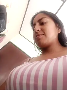 Snapshot of Valeer_abby chatting on 03-17-25, 02:45 Valeer abby online show from 03-17-25, 02:45