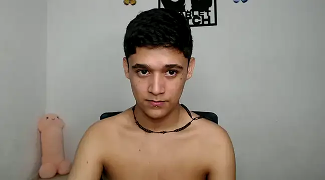 kaiine190 online show from 02-15-25, 08:54