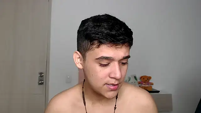 kaiine190 online show from 11-17-25, 05:35