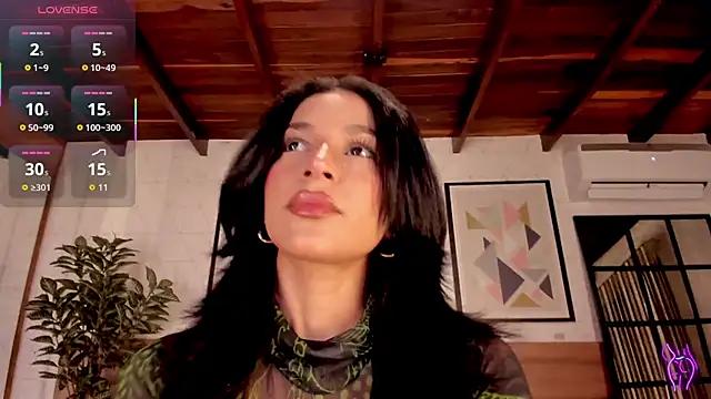 LunaRuso online show from 10-19-25, 08:20