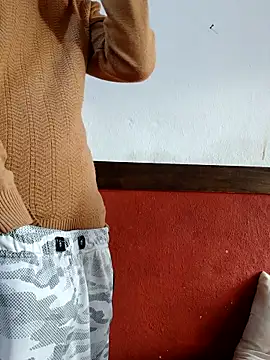 Bonnie Clydeee online show from 11-19-25, 11:21