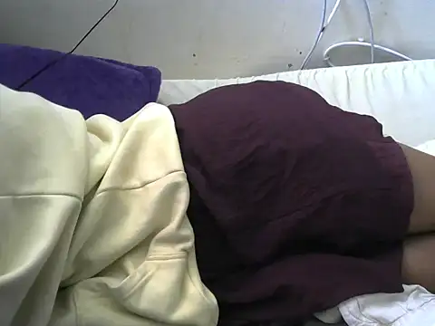 Ma-yolo001 online show from 10-02-25, 08:21