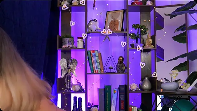 Bailey Evans online show from 09-30-25, 05:23