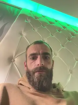 Antonio Vatooo online show from 09-30-25, 07:19