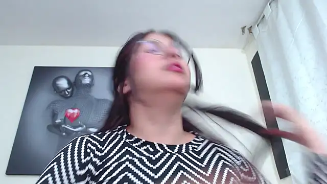 Snapshot of KatrinaRolan chatting on 03-05-26, 11:12 KatrinaRolan online show from 03-05-26, 11:12