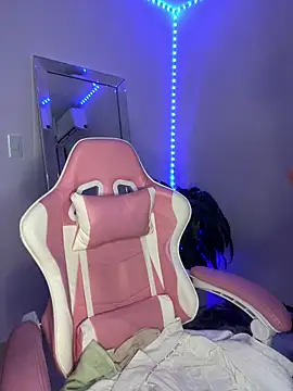 BellaNaye  online show from 04-25-26, 11:02