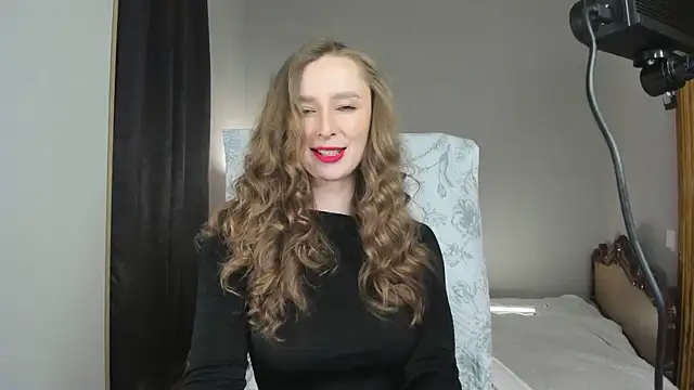 CharlotteWells online show from 04-13-26, 02:44