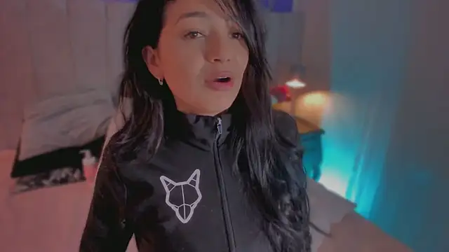 EvaaStevens online show from 04-16-26, 08:20