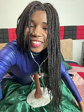 Snapshot of Shantel-Olivia chatting on 12-18-25, 09:04 Shantel-Olivia online show from 12-18-25, 09:04