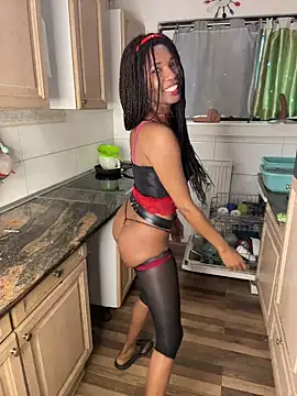 Snapshot of Shantel-Olivia chatting on 02-06-26, 08:07 Shantel-Olivia online show from 02-06-26, 08:07