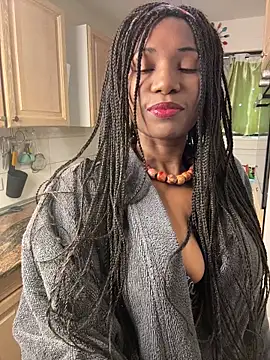 Snapshot of Shantel-Olivia chatting on 02-18-26, 08:32 Shantel-Olivia online show from 02-18-26, 08:32