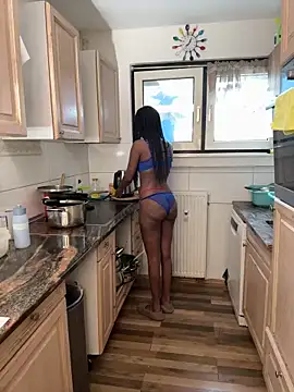 Shantel-Olivia online show from 06-15-26, 06:59