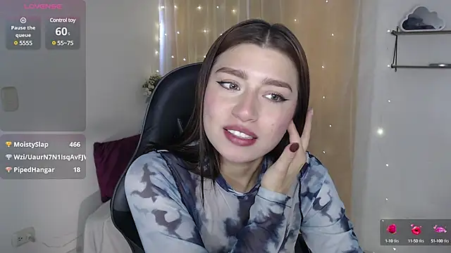 mily thomson b  online show from 02-12-25, 08:18