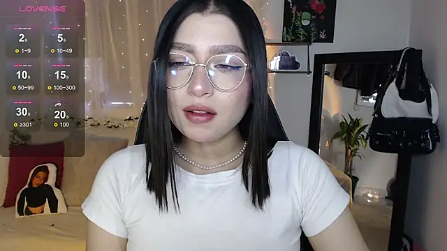 mily thomson b  online show from 09-27-25, 07:19