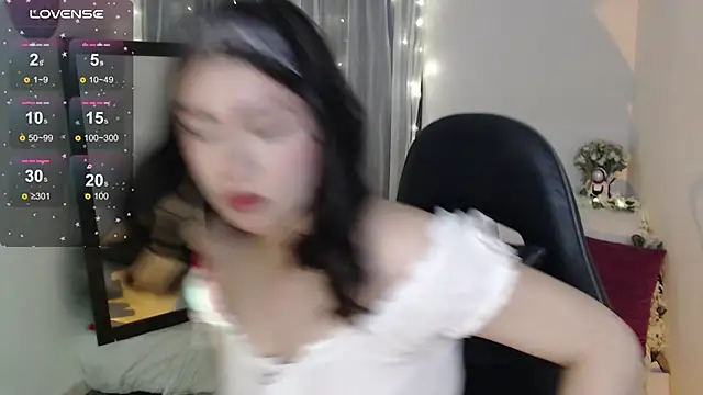 mily thomson b  online show from 02-13-26, 11:56