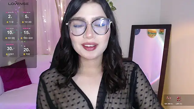 Snapshot of mily_thomson_b_ chatting on 05-22-26, 11:54 mily thomson b online show from 05-22-26, 11:54