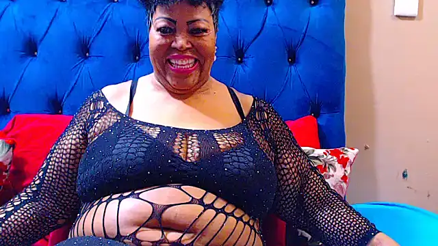 ebonycandy10 online show from 11-18-25, 05:23
