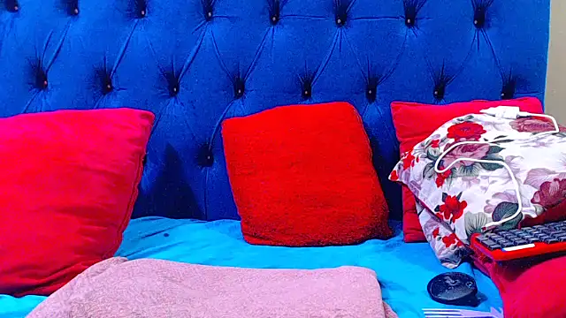 ebonycandy10 online show from 04-14-26, 06:36