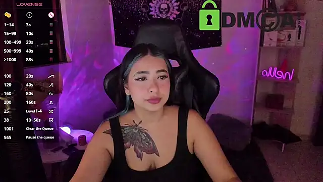 Snapshot of sweetcoralinee chatting on 02-16-25, 12:52 sweetcoralinee online show from 02-16-25, 12:52