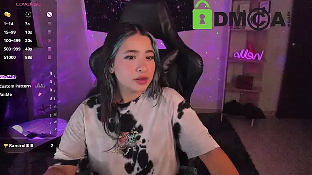 Snapshot of sweetcoralinee chatting on 03-05-25, 01:10 sweetcoralinee online show from 03-05-25, 01:10