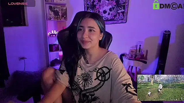 Snapshot of sweetcoralinee chatting on 09-26-25, 04:38 sweetcoralinee online show from 09-26-25, 04:38