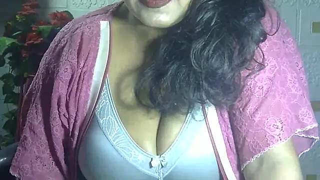 Sexy komolika online show from 02-25-25, 04:42