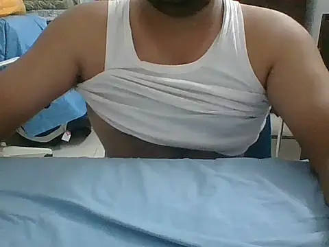 Snapshot of DADDY69SS chatting on 11-06-25, 07:26 DADDY69SS online show from 11-06-25, 07:26