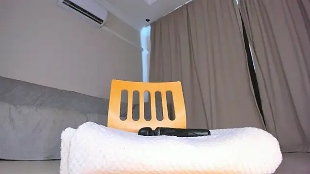 Cherrypie 001 online show from 07-31-26, 04:23